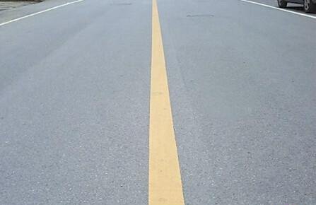 ����ʵ�߽�ֹ��ͷ